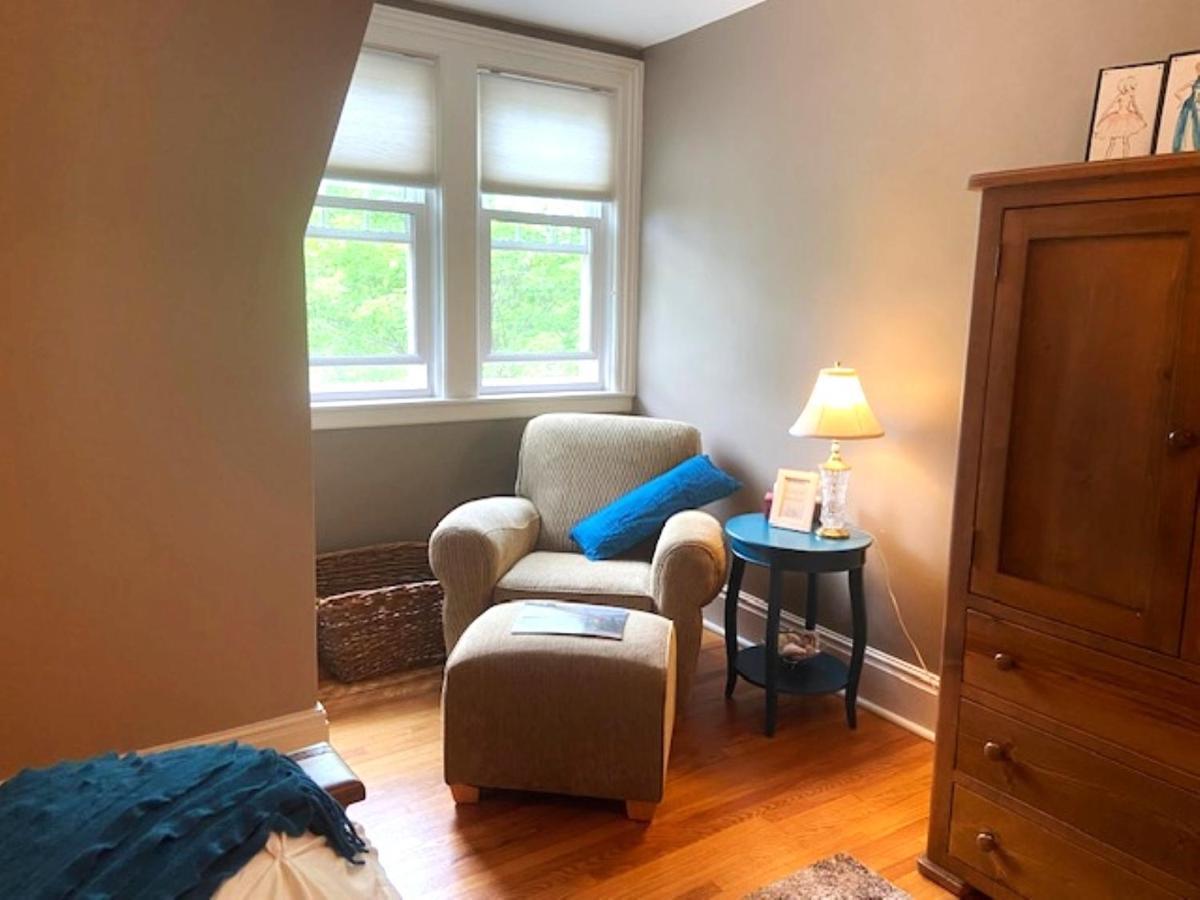 Cottage On Caledonia Bed & Breakfast Stratford Bagian luar foto
